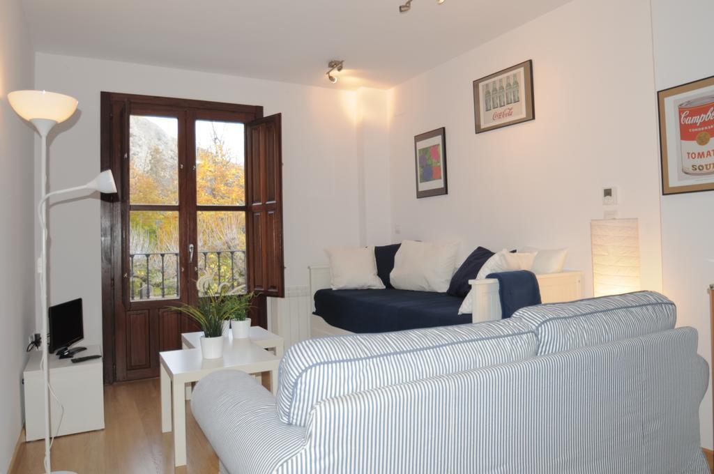 Apartamentos Viejo Continente Куенка Екстериор снимка