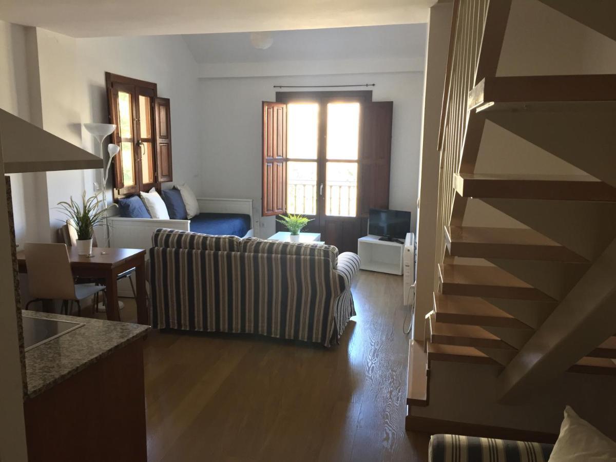 Apartamentos Viejo Continente Куенка Стая снимка